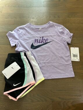 NWT Nike Girls Set size 6